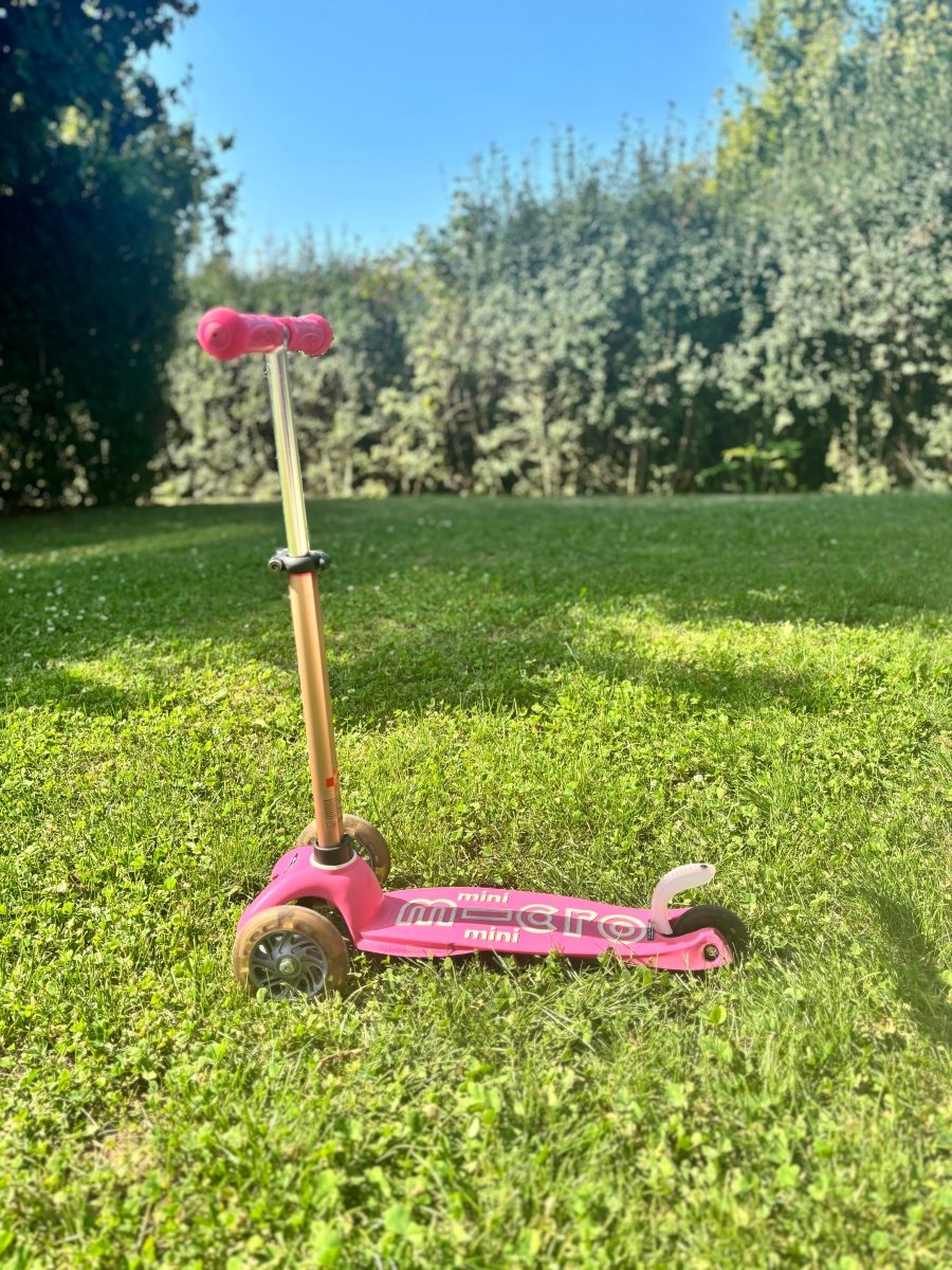 Louez la Trottinette Rose pour Fille de 2 à 7 Ans - PretaLouer Trottinette